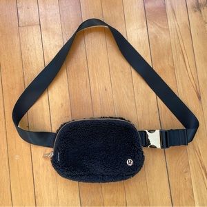Lulemon Fuzzy Black Fanny Pack